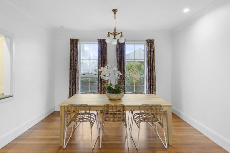 Photo of property in 24 Felstead Place, Avonhead, Christchurch, 8042