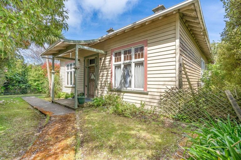 Photo of property in 5 Alice Street, Gladstone, Invercargill, 9810