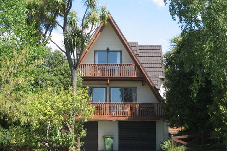 Photo of property in 27 Chipping Lane, Redwood, Christchurch, 8051