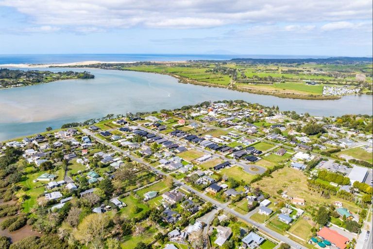 Photo of property in 17 Pearson Street, Mangawhai, 0505