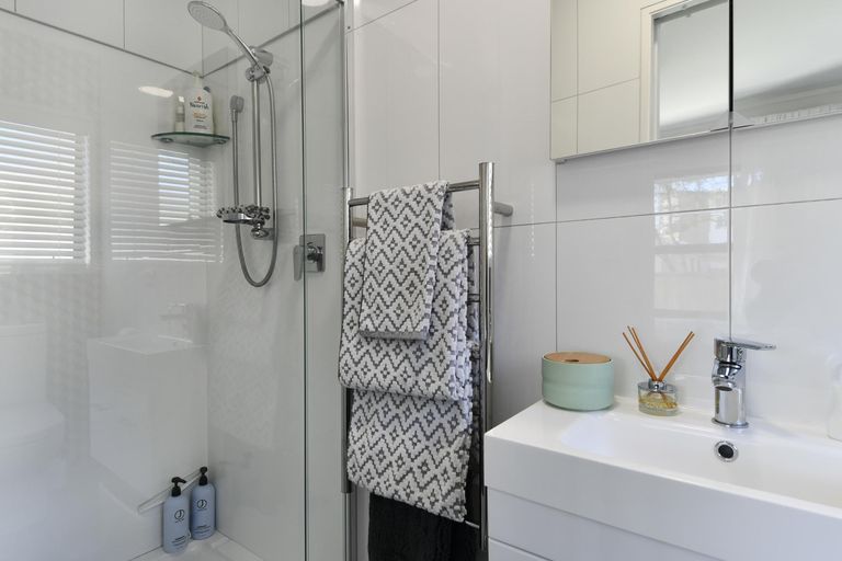 Photo of property in 4 Rutherford Street, Otumoetai, Tauranga, 3110