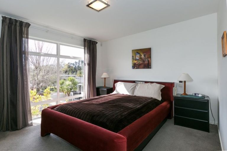 Photo of property in 3 Hikanui Drive, Havelock North, 4130