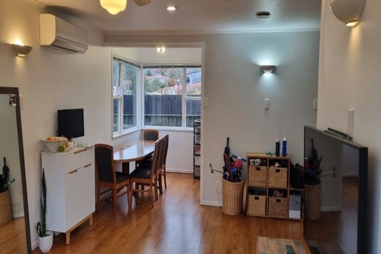 Photo of property in 15 Linwood Avenue, Forrest Hill, Auckland, 0620