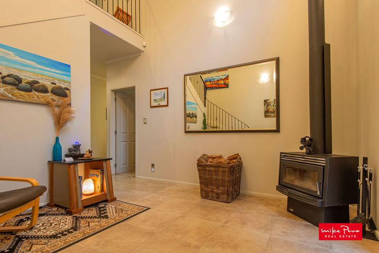 Photo of property in 254a Ngunguru Road, Glenbervie, Whangarei, 0173