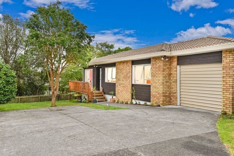 Photo of property in 1/66 Coronation Road, Hillcrest, Auckland, 0627