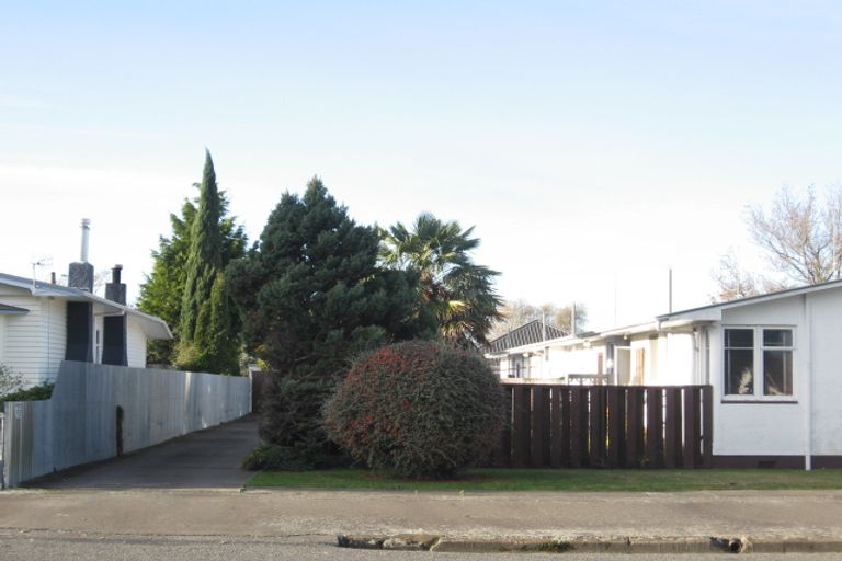 Photo of property in 2/407 Avenue Road West, Hastings, 4122