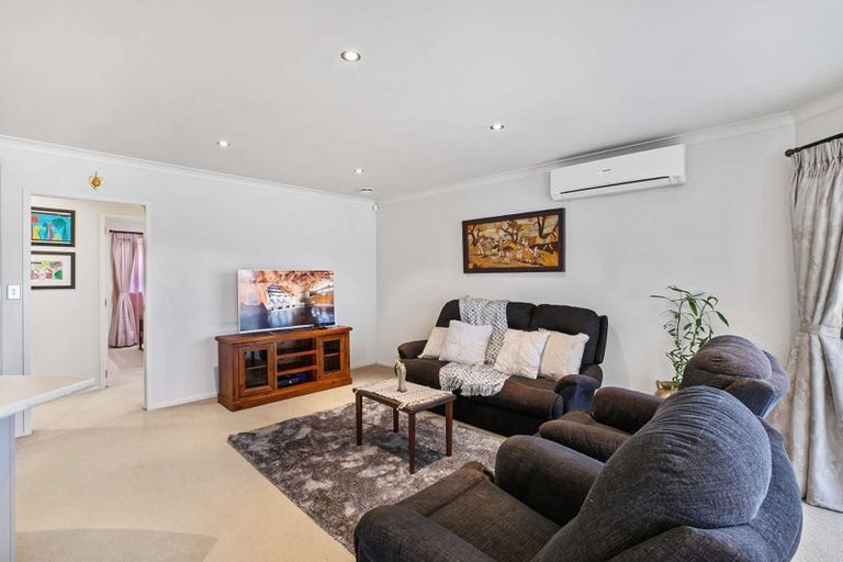 Photo of property in 32 Coleraine Drive, Rototuna, Hamilton, 3210