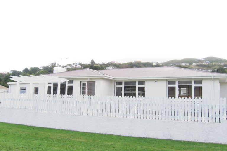 Photo of property in 23 Beauchamp Street, Tawa, Wellington, 5028