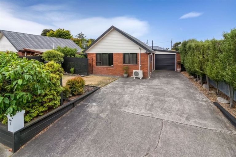 Photo of property in 3 Farm Lane, Parklands, Christchurch, 8083