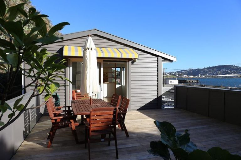 Photo of property in 44 Shelly Bay Road, Maupuia, Wellington, 6022