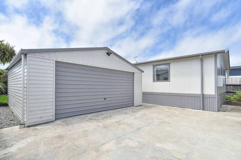 Photo of property in 3 Kingsbridge Drive, Burwood, Christchurch, 8083