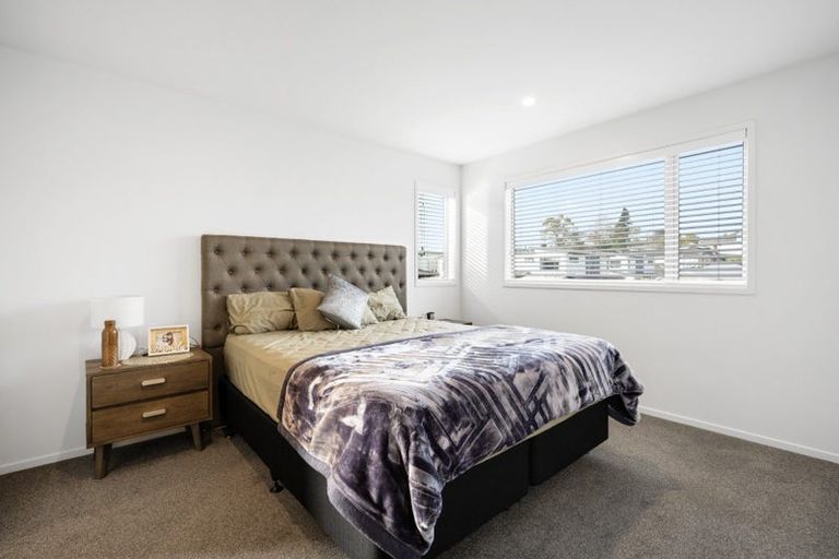 Photo of property in 3 Selkirk Lane, Hamilton Lake, Hamilton, 3204