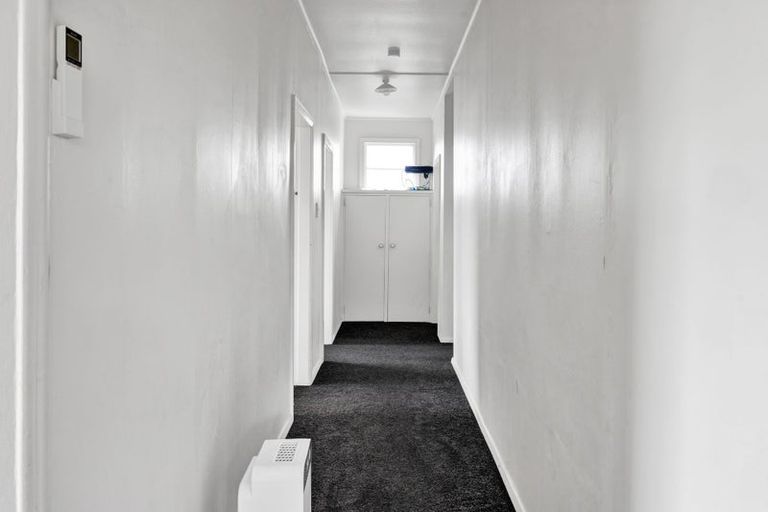 Photo of property in 11 Caplen Street, Hawera, 4610