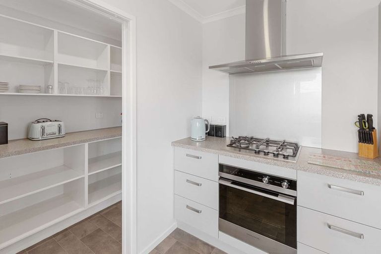 Photo of property in 28 Magnolia Crescent, Tawhero, Whanganui, 4501