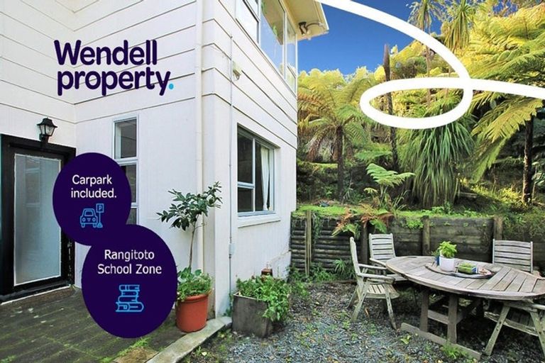 Photo of property in 27 Malters Place, Browns Bay, Auckland, 0630