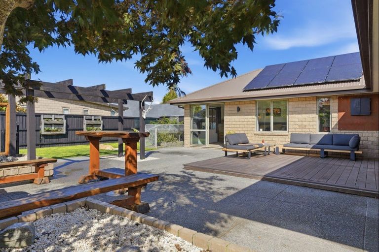 Photo of property in 46 Oakwood Drive, Rangiora, 7400