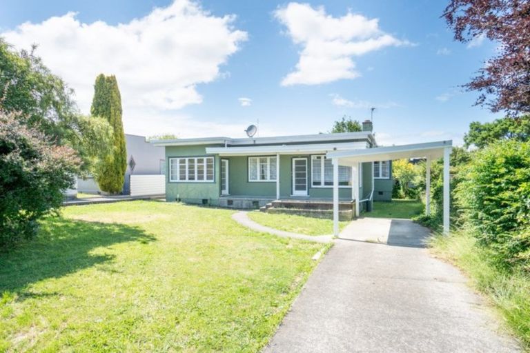 Photo of property in 2 Terrace Street, Roslyn, Palmerston North, 4414