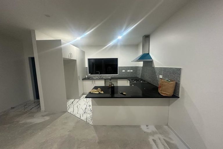 Photo of property in 6 Nagra Lane, Papakura, 2110