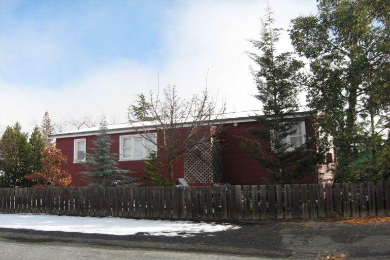 Photo of property in 36 Jollie Road, Twizel, 7901