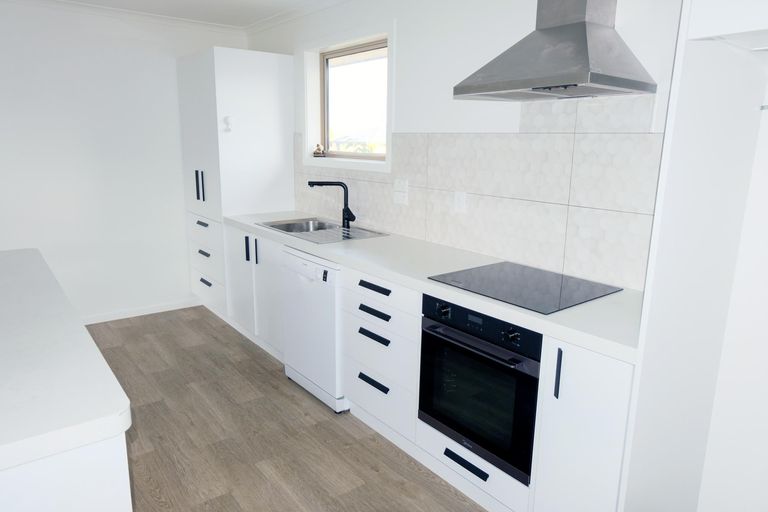 Photo of property in 16 Mcmullan Place, Oamaru North, Oamaru, 9400