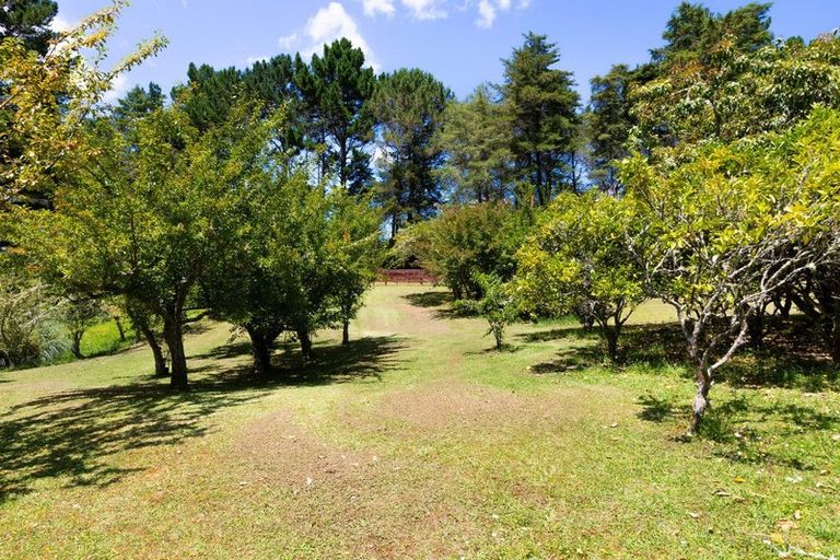 Photo of property in 704 State Highway 1, Wellsford, 0975