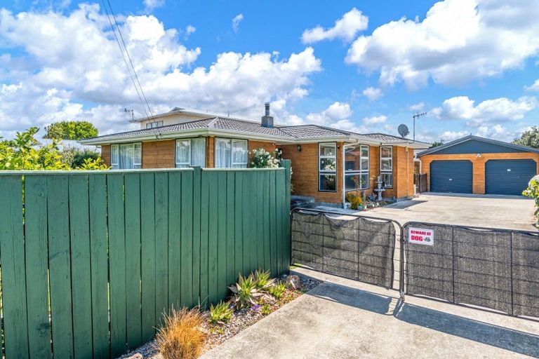 Photo of property in 43 Benmore Avenue, Cloverlea, Palmerston North, 4412