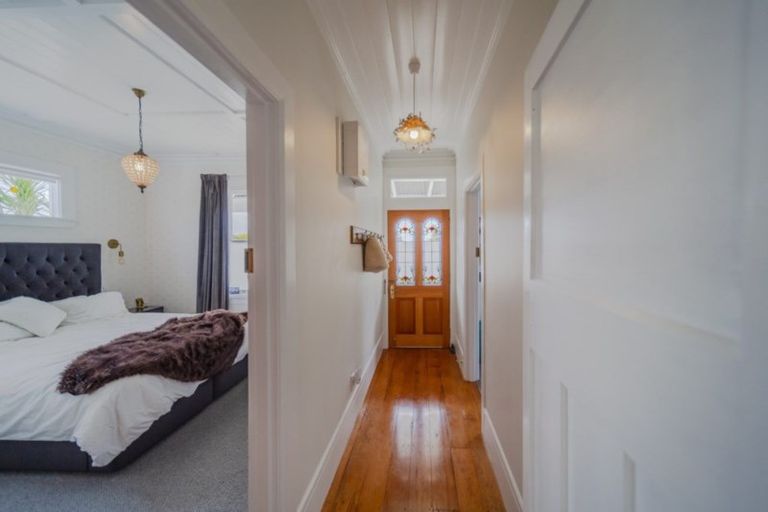 Photo of property in 74 Shrimpton Road, Haumoana, 4102