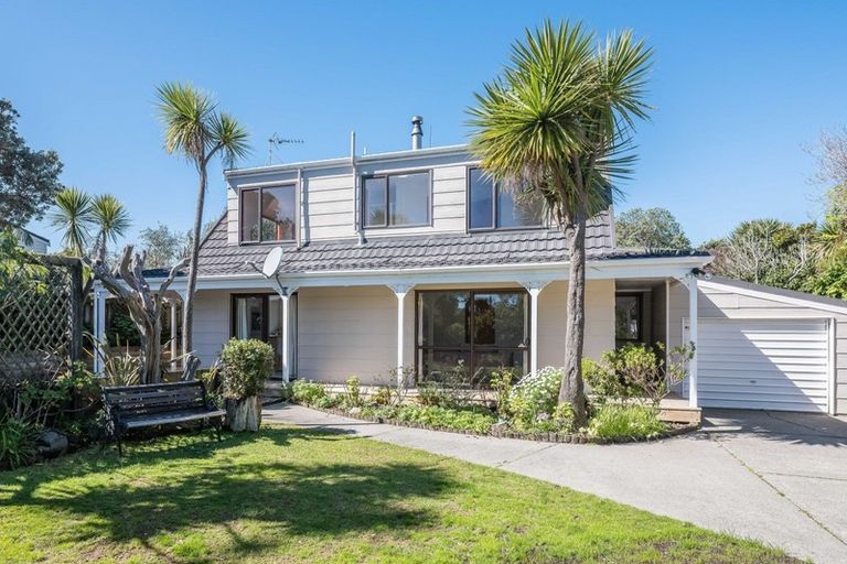 Photo of property in 90a Manly Street, Paraparaumu Beach, Paraparaumu, 5032