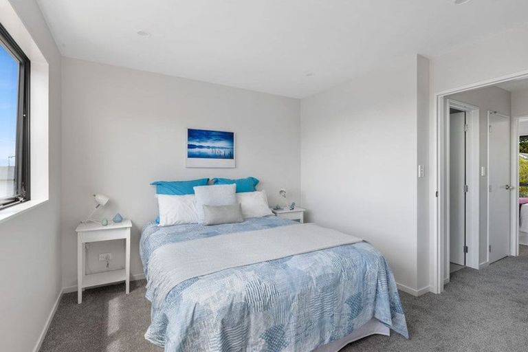 Photo of property in 1/85 Jaemont Avenue, Te Atatu South, Auckland, 0610