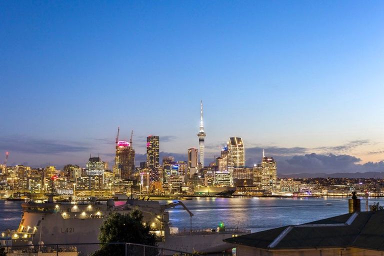 Photo of property in 95a Calliope Road, Stanley Point, Auckland, 0624