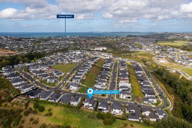 Photo of property in 55 Godfrey Drive, Orewa, 0931
