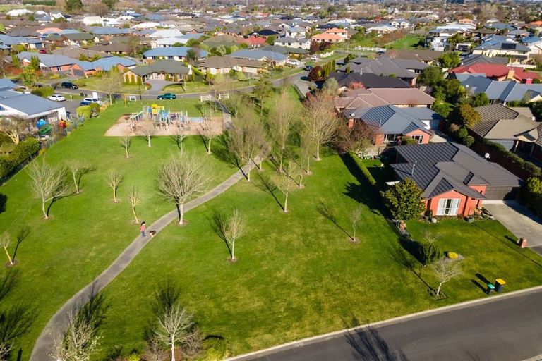 Photo of property in 47 Coppinger Terrace, Aidanfield, Christchurch, 8025