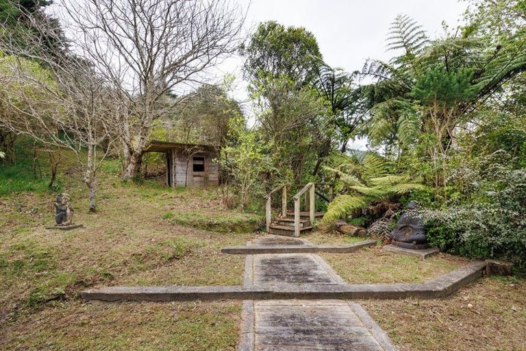 Photo of property in 353 Kahuterawa Road, Linton, Palmerston North, 4472