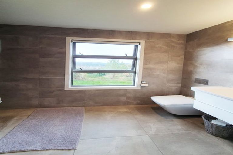 Photo of property in 3 Esk View Road, Eskdale, Napier, 4182