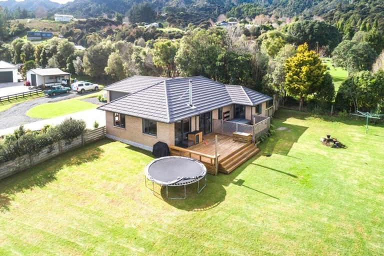 Photo of property in 150 Beech Lane, Coromandel, 3506