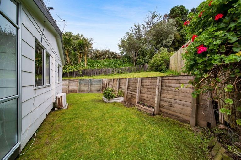 Photo of property in 23b Tahurangi Place, Spotswood, New Plymouth, 4310