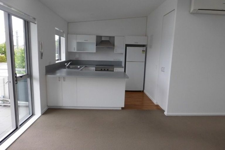 Photo of property in A8/101 Caledonian Road, St Albans, Christchurch, 8014