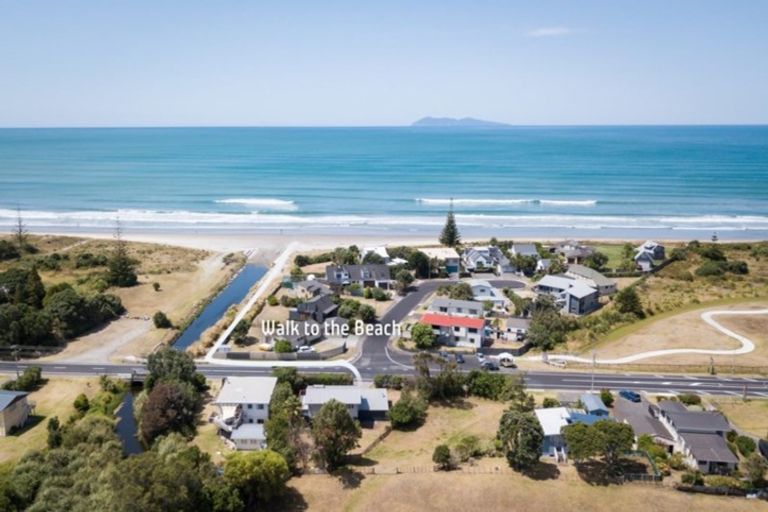 Photo of property in 104 Seaforth Road, Waihi Beach, 3611