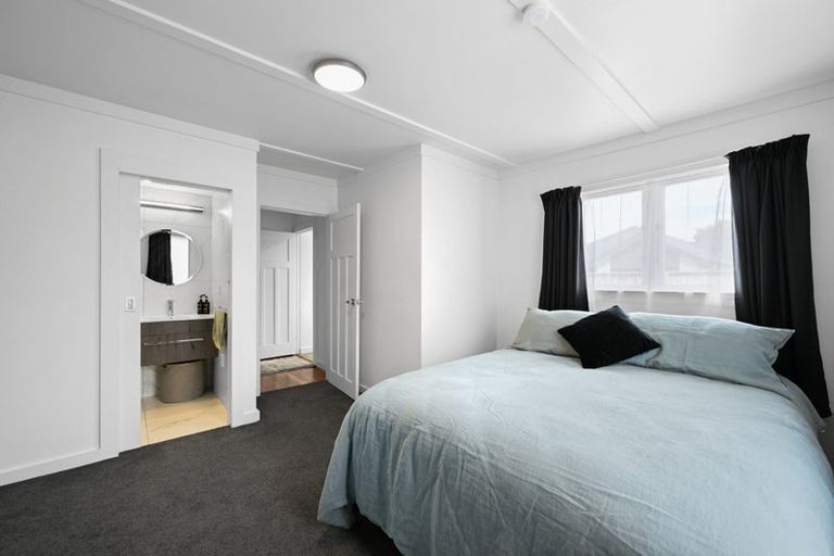 Photo of property in 23 Taylor Terrace, St Andrews, Hamilton, 3200