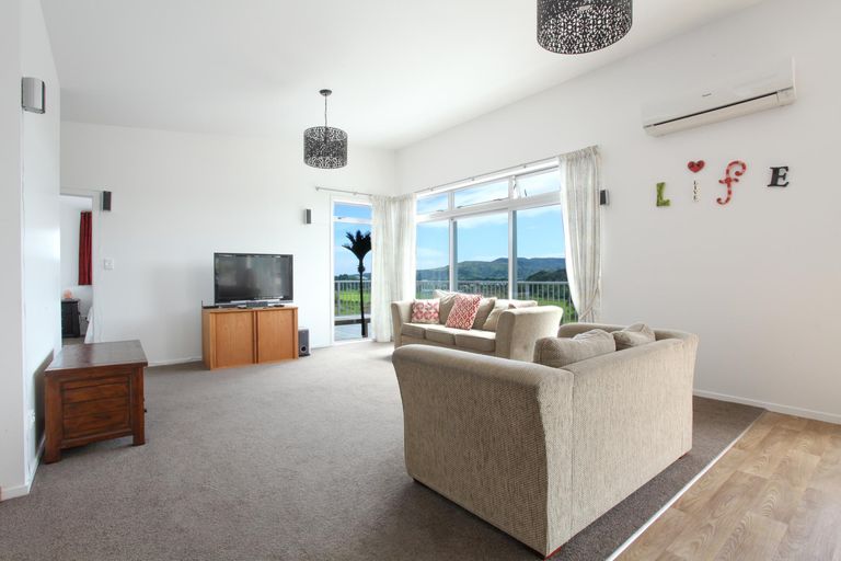 Photo of property in 21 Violet Street, Raglan, 3225