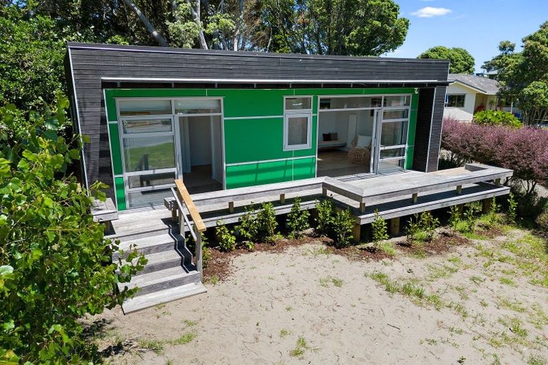 Photo of property in 23a Toi Street, Otaki Beach, Otaki, 5512