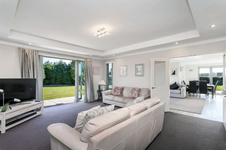 Photo of property in 4 Meadowcroft Lane, Harewood, Christchurch, 8051