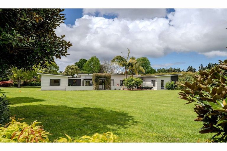 Photo of property in 11 Cochrane Drive, Kerikeri, 0230