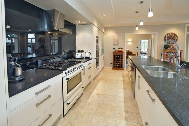 Photo of property in 64 Houghton Road, Ngahinapouri, Hamilton, 3290