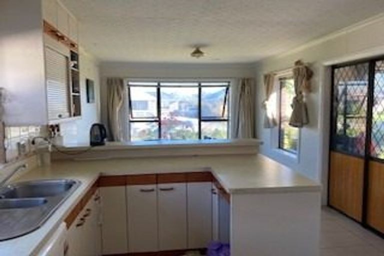 Photo of property in 19 Greenhurst Street, Sockburn, Christchurch, 8042