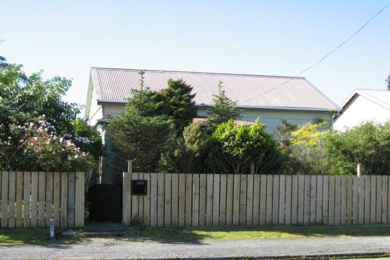 Photo of property in 47 Wakefield Street, Westport, 7825