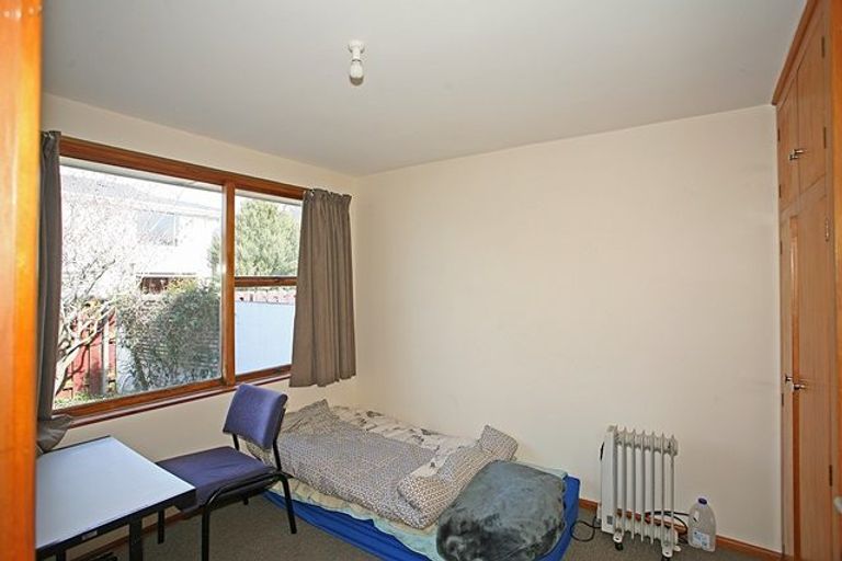 Photo of property in 2/28 Peer Street, Upper Riccarton, Christchurch, 8041