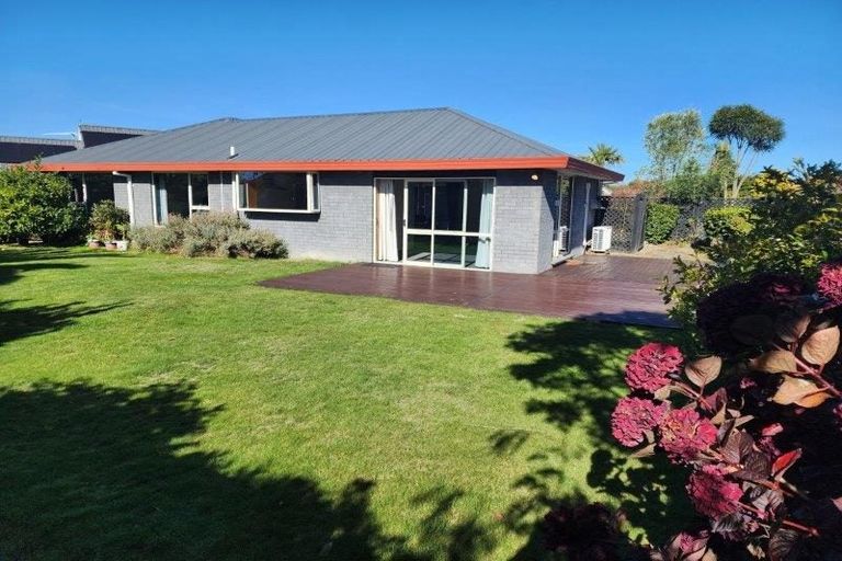 Photo of property in 6 Campion Place, Halswell, Christchurch, 8025