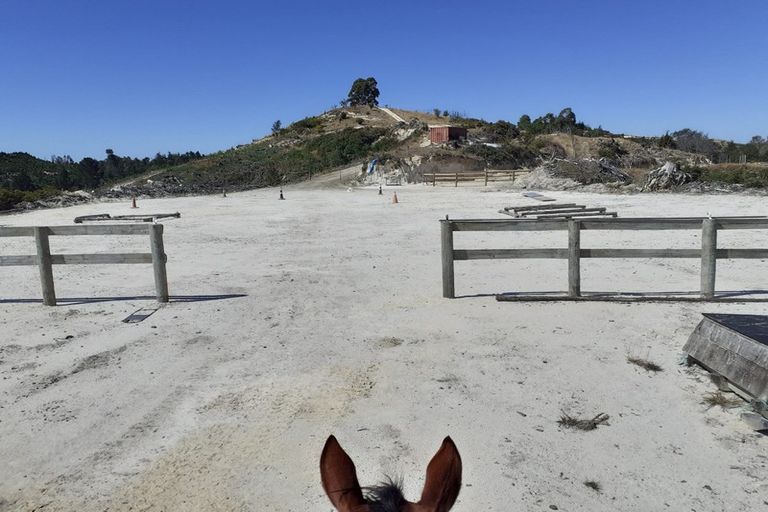 Photo of property in 744 Waiwhero Road, Ngatimoti, Motueka, 7196