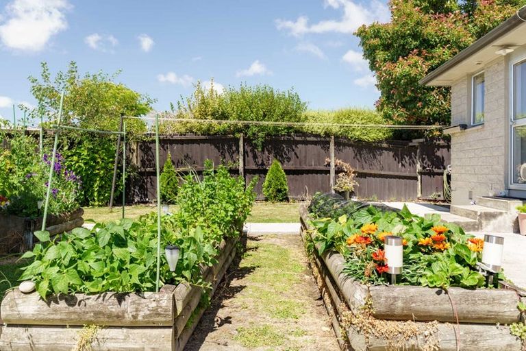 Photo of property in 30 Greendale Avenue, Avonhead, Christchurch, 8042